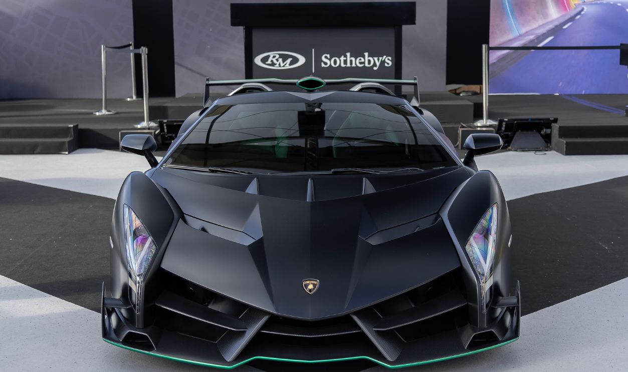 Lamborghini Veneno Roadster