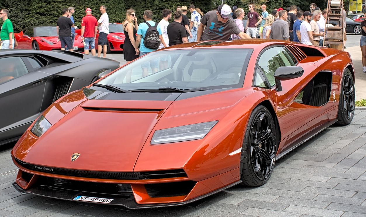Lamborghini Countach LPI 800-4