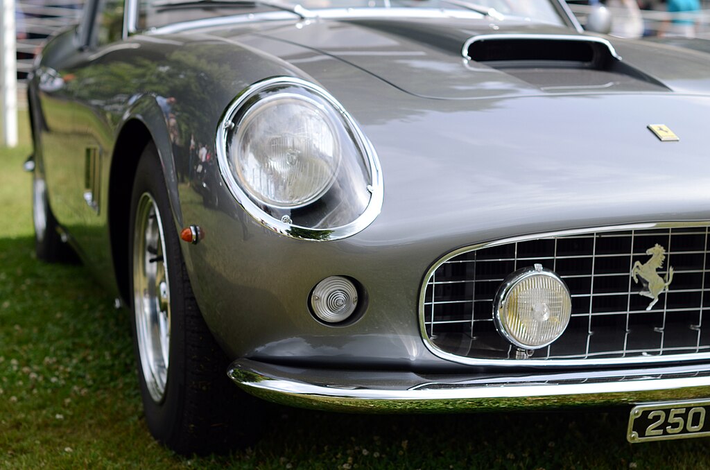 Close up Photo of 1961 Ferrari 250 GT California SWB Spider