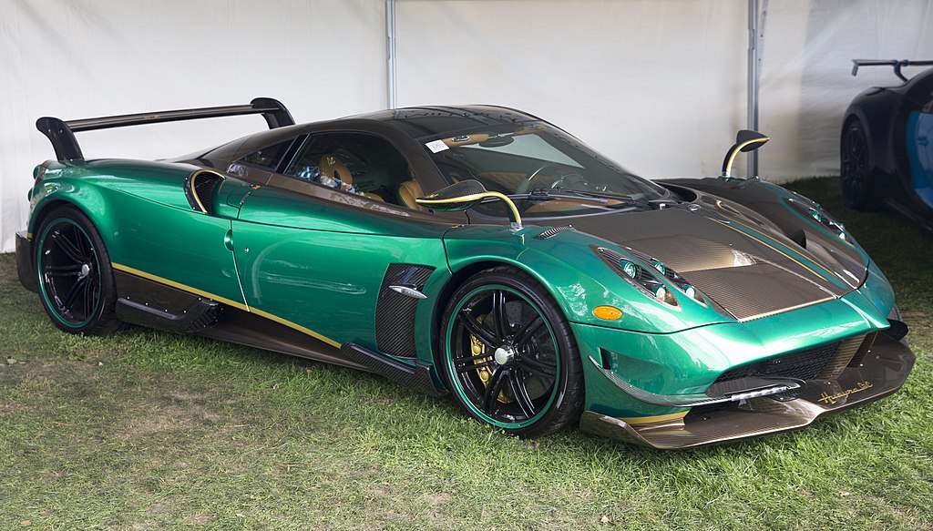 Close up Photo of 2017 Pagani huayra bc