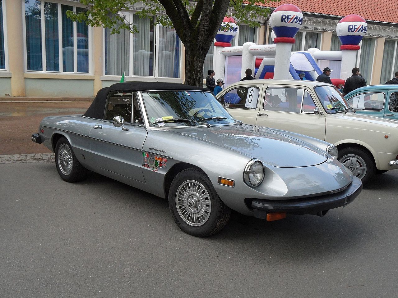 Silver Alfa Romeo Spider Veloce