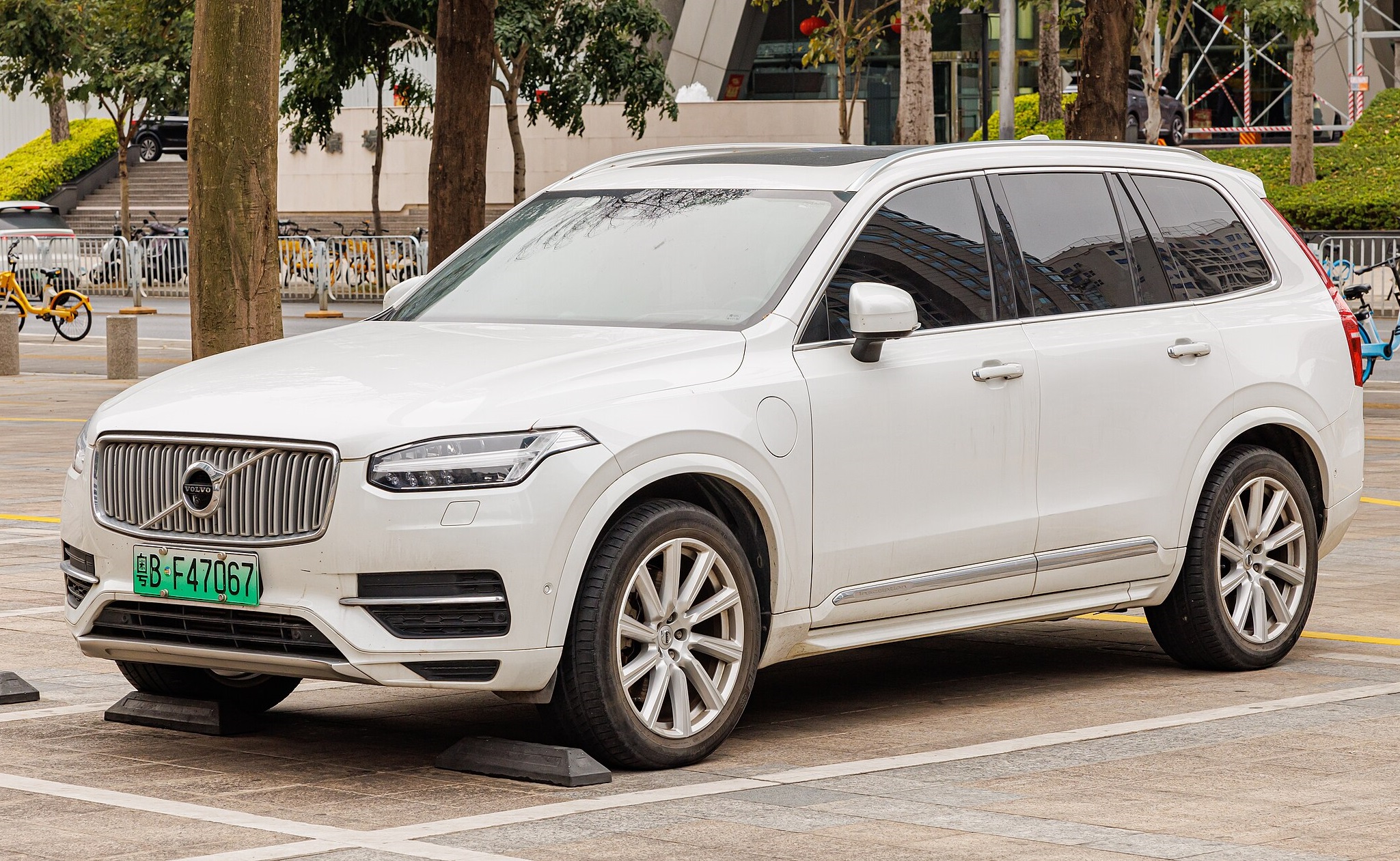 VOLVO XC90 T8 II China - 2024