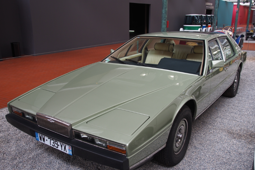 Aston Martin Lagonda Series 2
