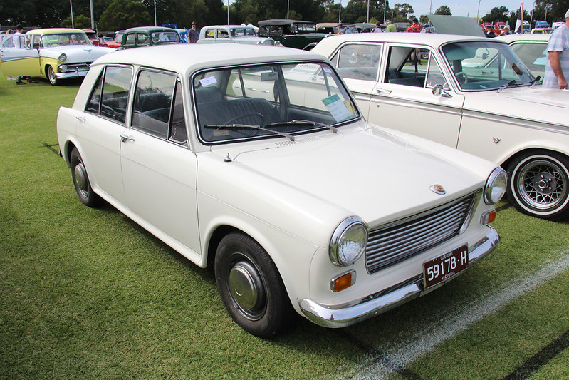 Close Up Photo of white 1968 Morris 1100 Mk.