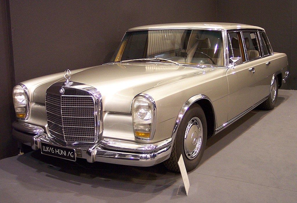 Close Up Photo of (1963-1978) Mercedes-Benz 600 displayed on a show.