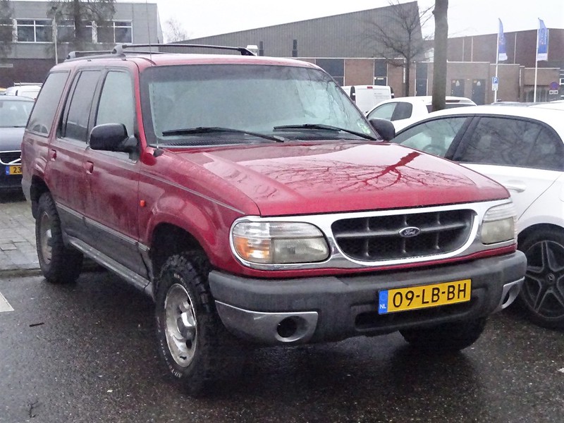 1999 Ford Explorer