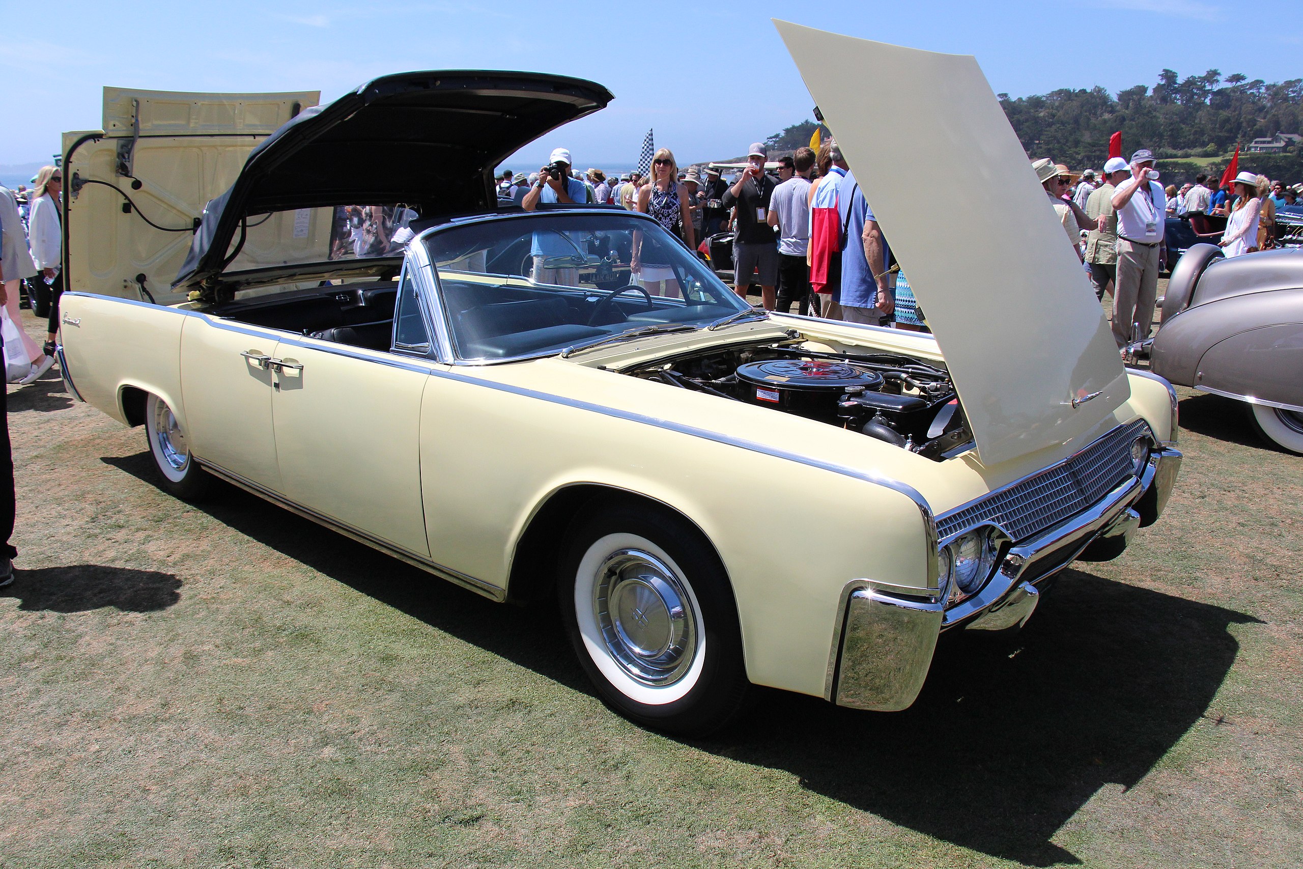 1961 Lincoln Continental