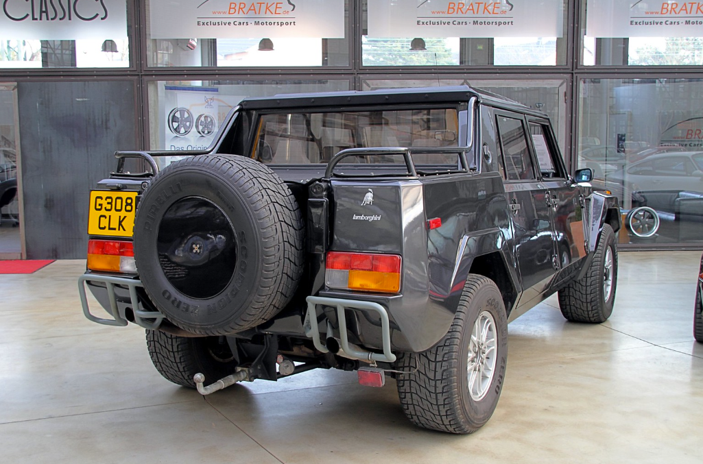 1986 Lamborghini LM002