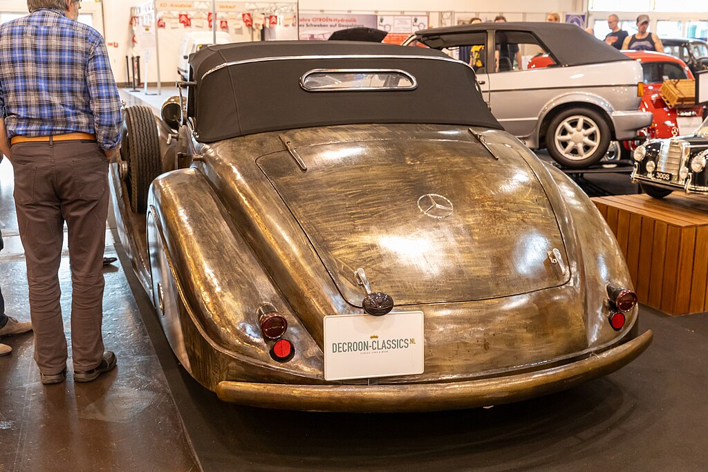 Close Up Photo of 1936 Mercedes-Benz 540K Roadster