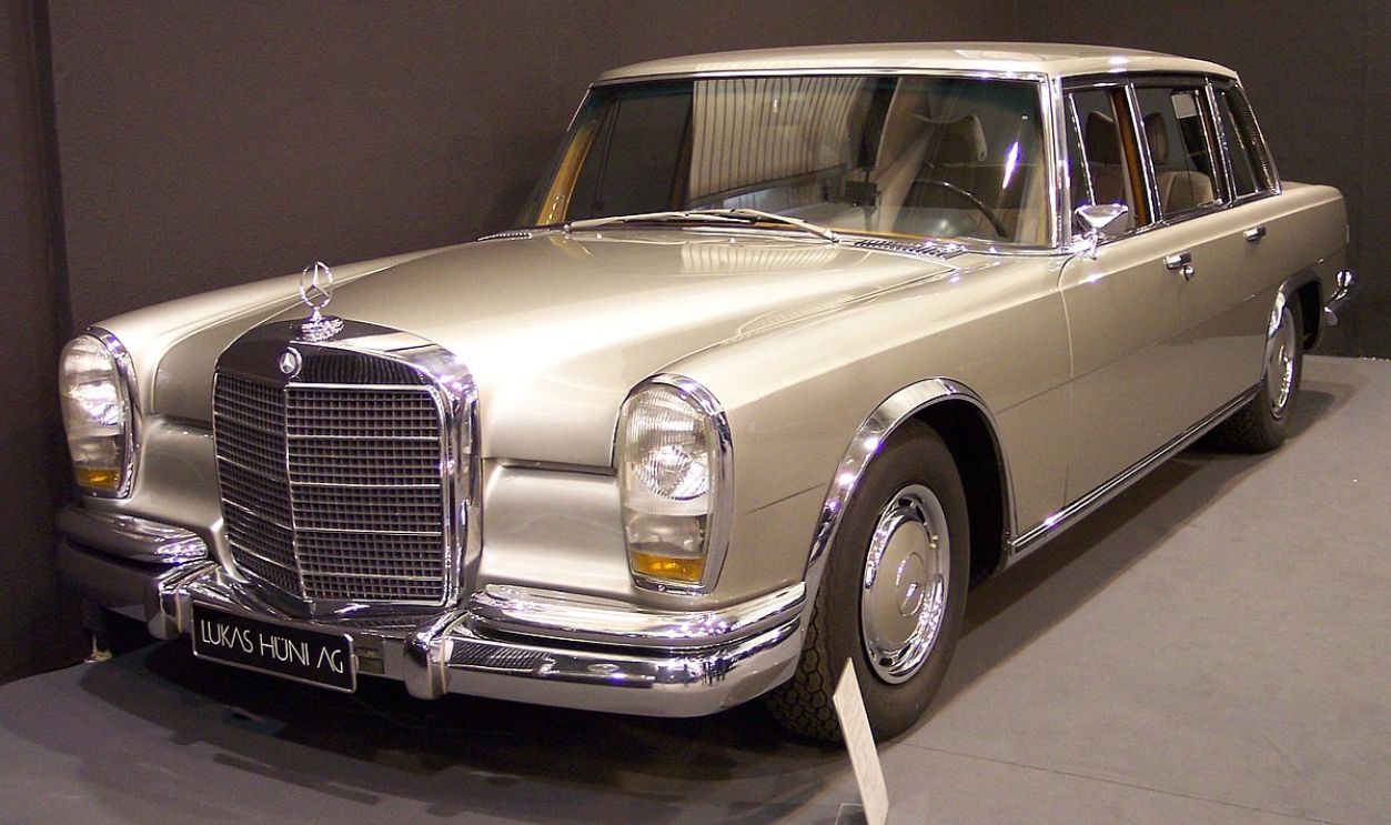 Mercedes-Benz 600
