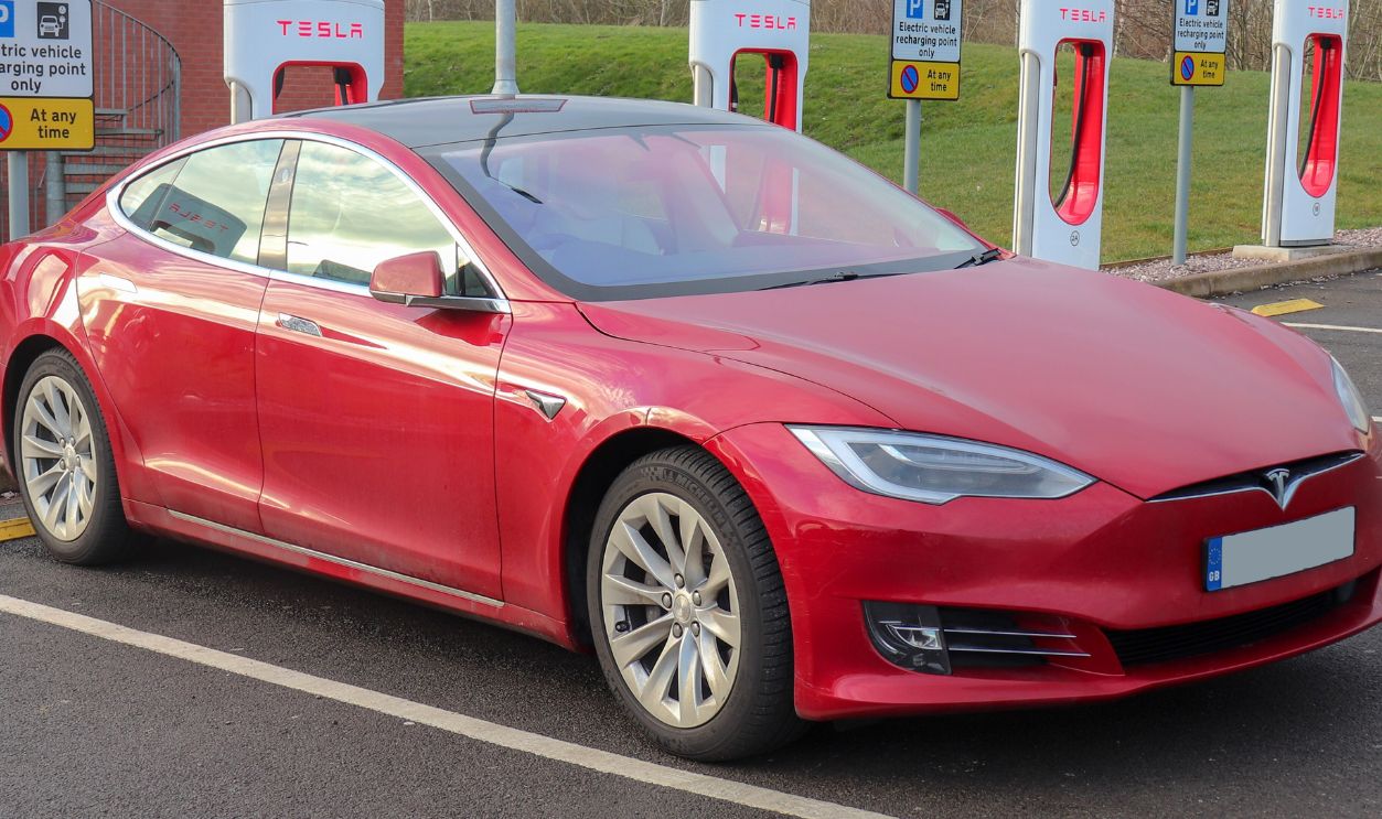 2018 Tesla Model S 75D Taken in A464, Priorslee Road, Shifnal