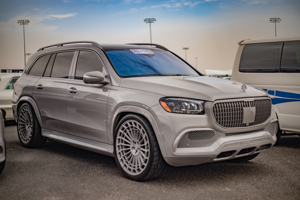 Nardo Grey Maybach GLS 600 in a dust storm - 2022