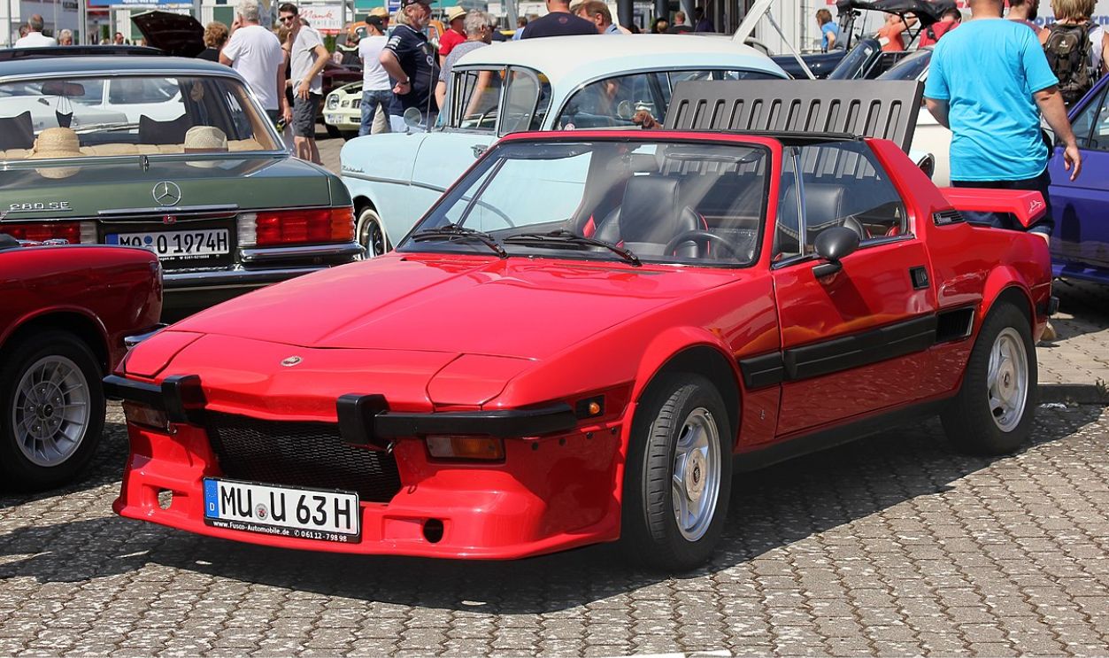 Fiat X19 (1)