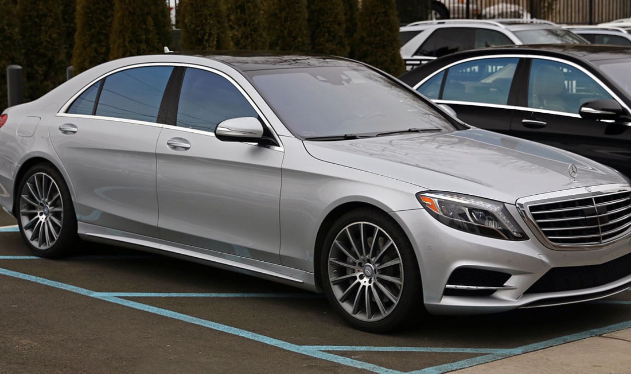 Mercedes-Benz S550