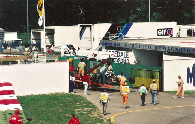Senna's Williams being removed from Imola track