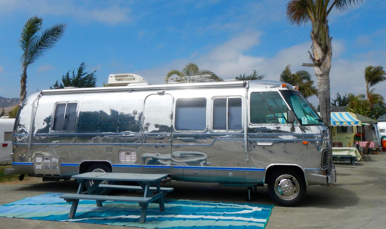 Airstream Excella