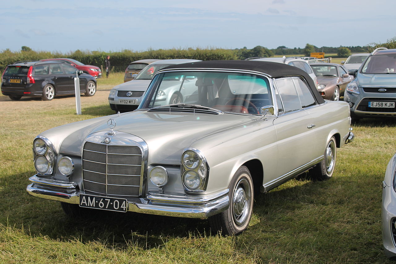 1963 Mercedes W111 220SE