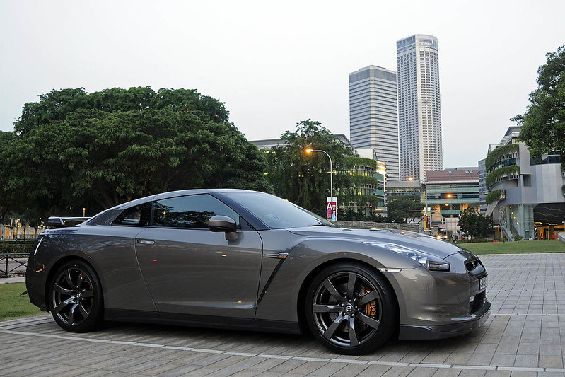 Close Up Photo of Dark Silver Nissan GT-R 2008