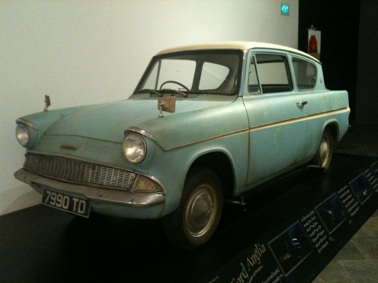 Flying Ford Anglia from Harry Potter and the Chamber of Secrets