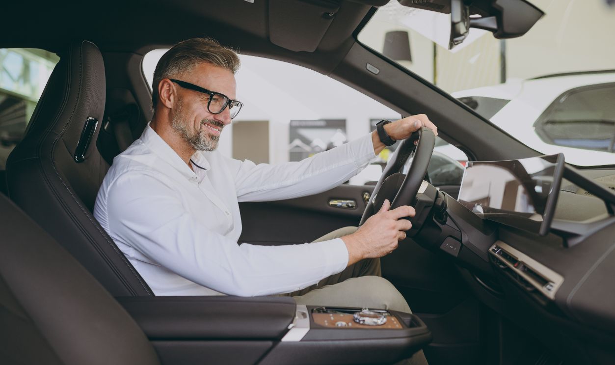 Adult man Buying car