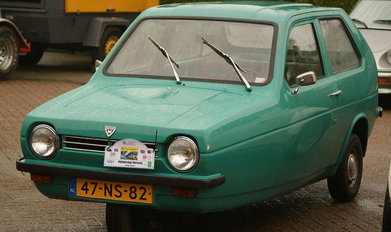 Reliant Robin