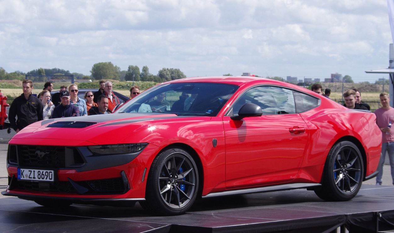 2024 Ford Mustang Gt Fastback Dark Horse