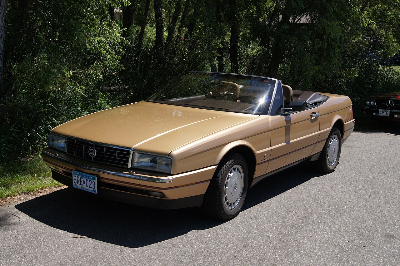 1987 Cadillac Allanté, Front Left