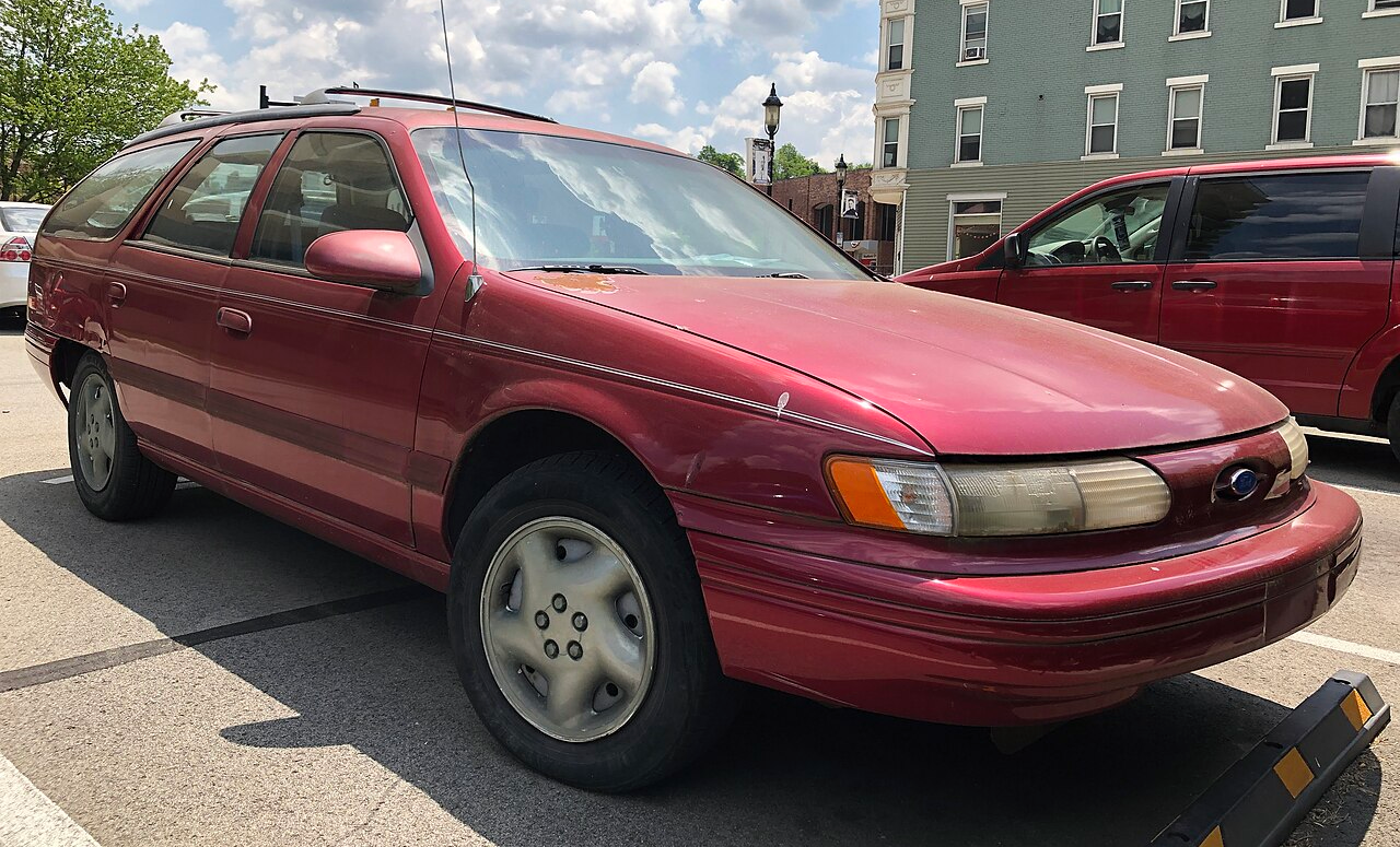 1995 Ford Taurus