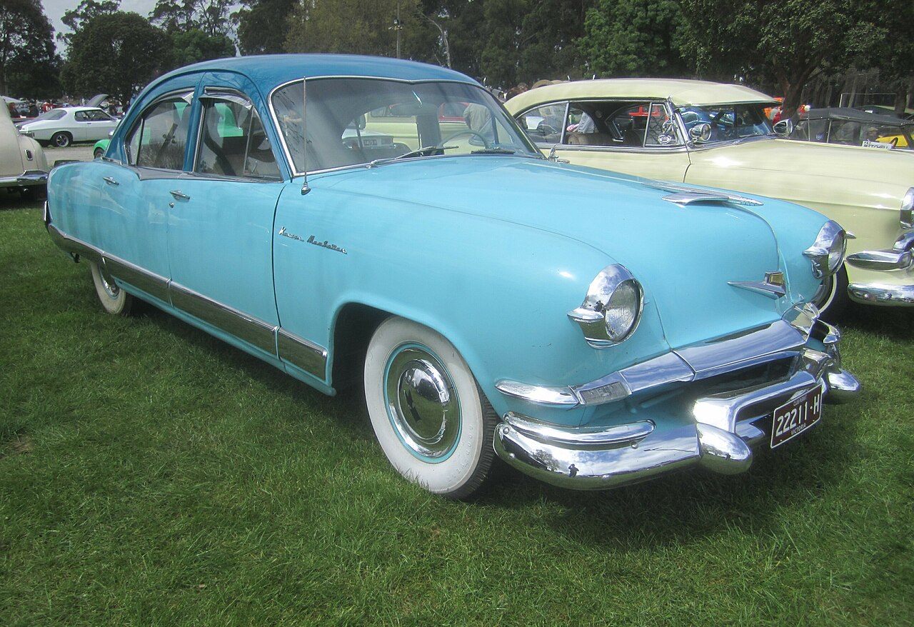 1953 Kaiser Manhattan