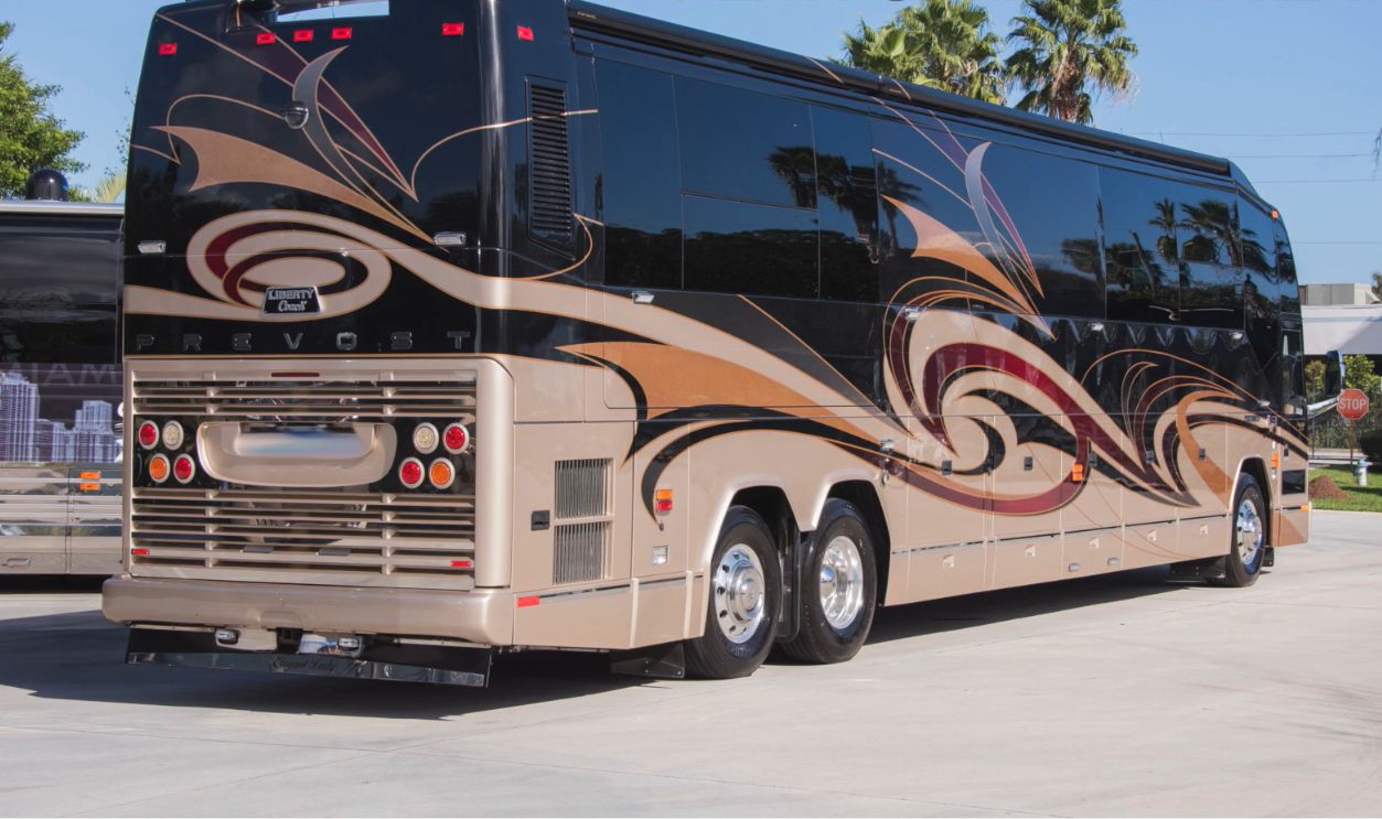 Liberty Coach Elegant Lady (2)