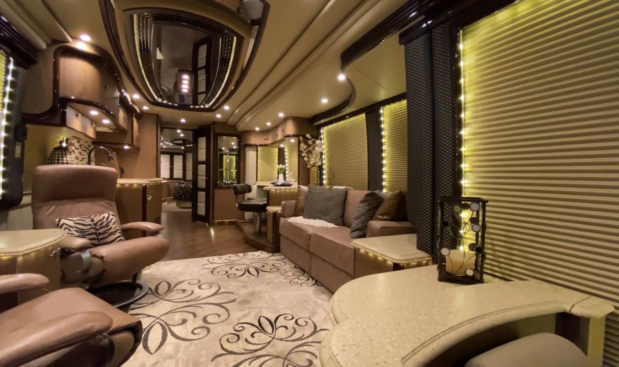 Liberty Coach Fairfax Edition (2)