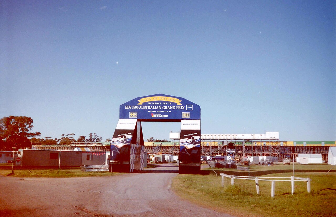 The track just before the 1995 Australian Grand Prix