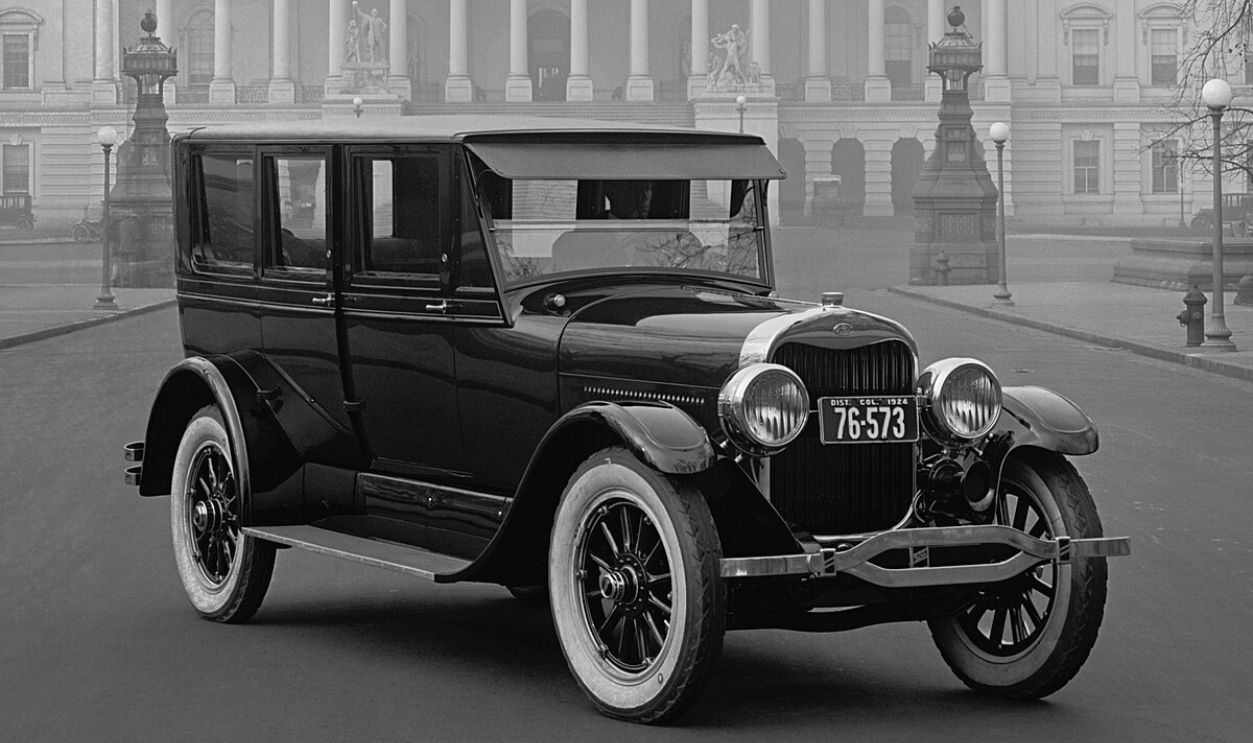 1924 Lincoln Model L Sedan