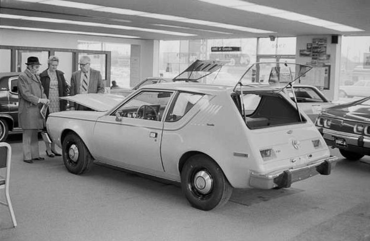 American Motors Gremlin & Used Car lot