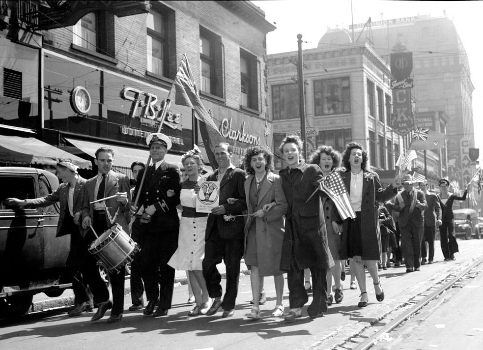 Downtown celebrations at the end of W.W.ll