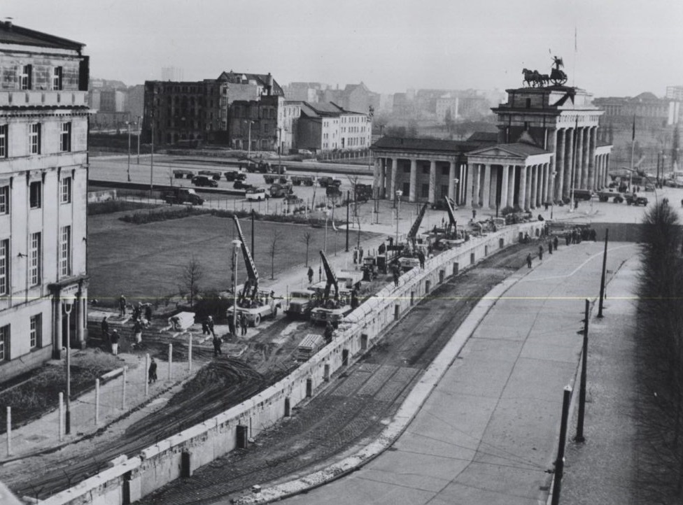 East Germans fortify the border at the Brandenburg Gate