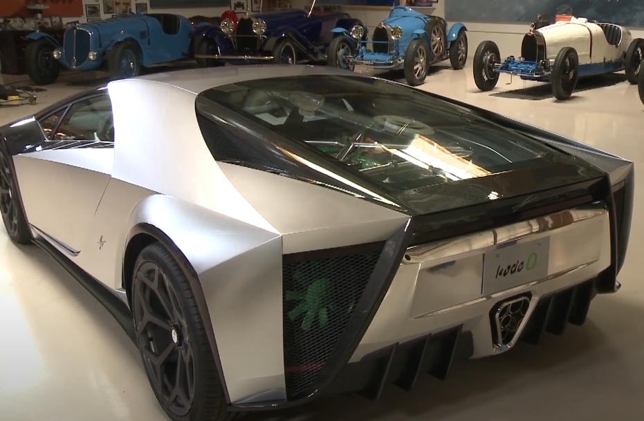 Screenshot of the TV Show Jay Leno's Garage