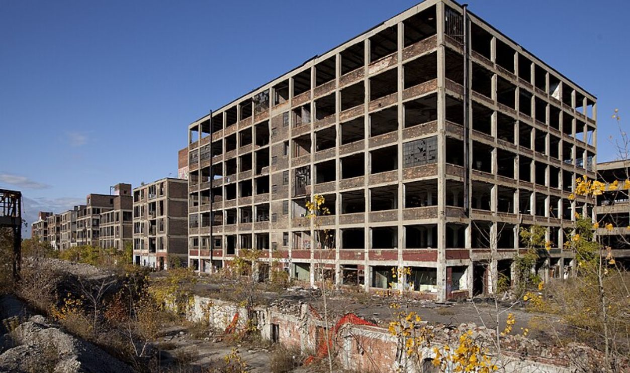  Detroit's Packard Automotive Plant