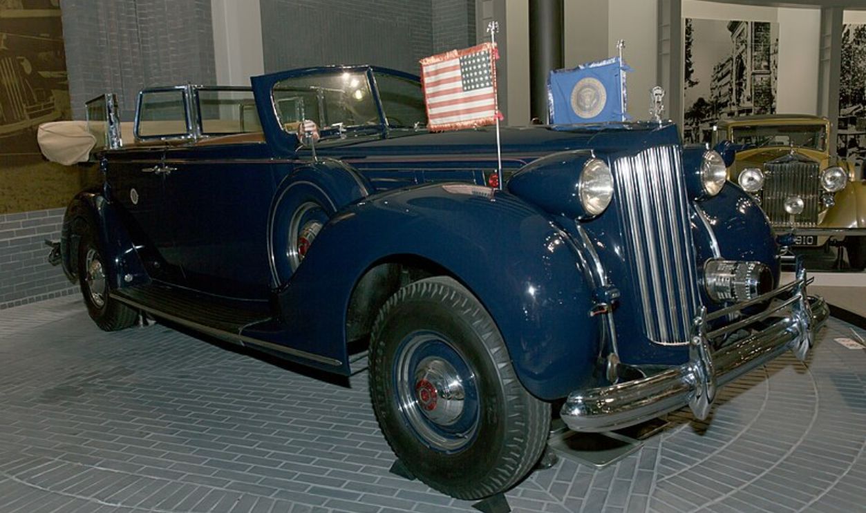  Detroit's Packard Automotive Plant