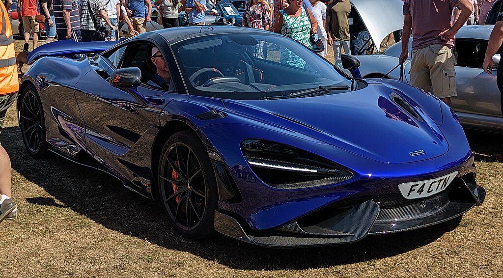 2023 McLaren 720S