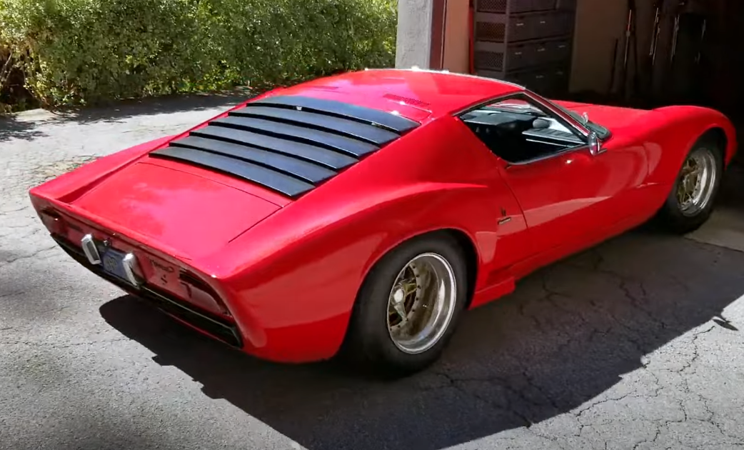 Screenshot of the Van Halen's MASSIVE Classic Car Collection