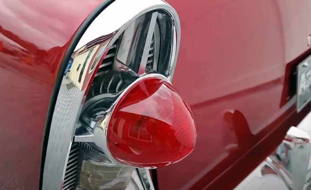 Screenshot of the Van Halen's MASSIVE Classic Car Collection