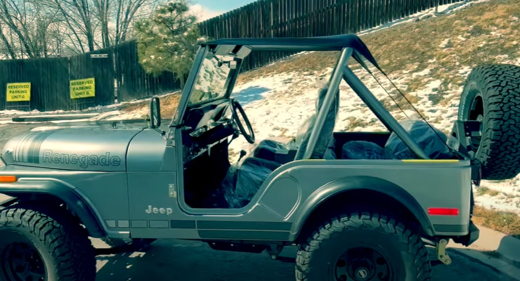 Screenshot of the Van Halen's MASSIVE Classic Car Collection