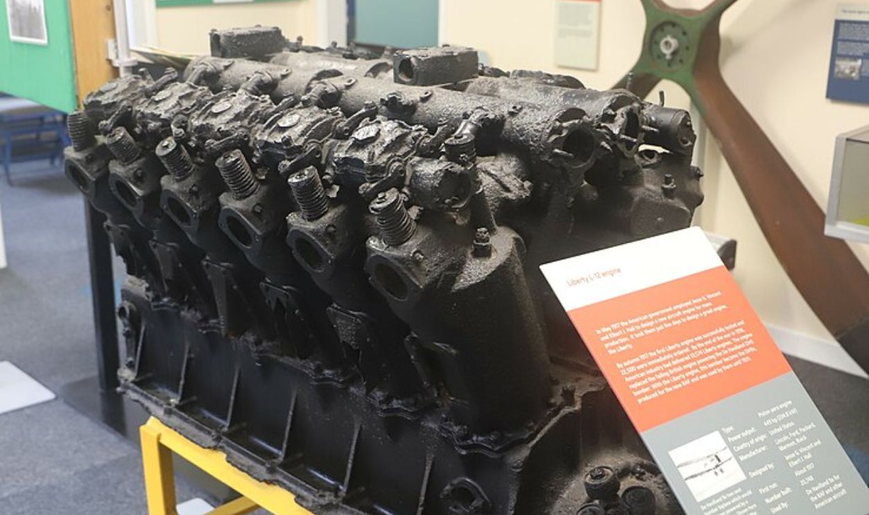 Liberty L-12 Engine