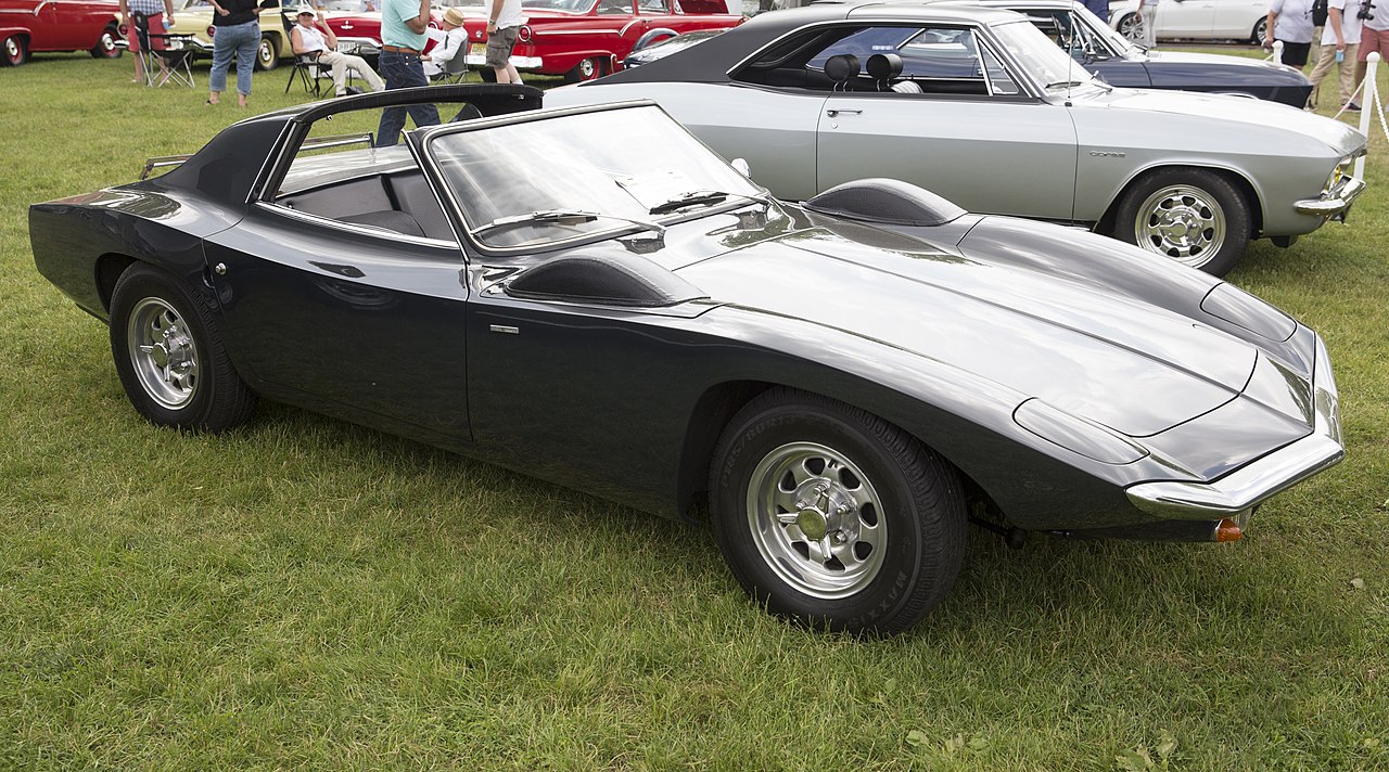 Fitch Phoenix, Front Right Side