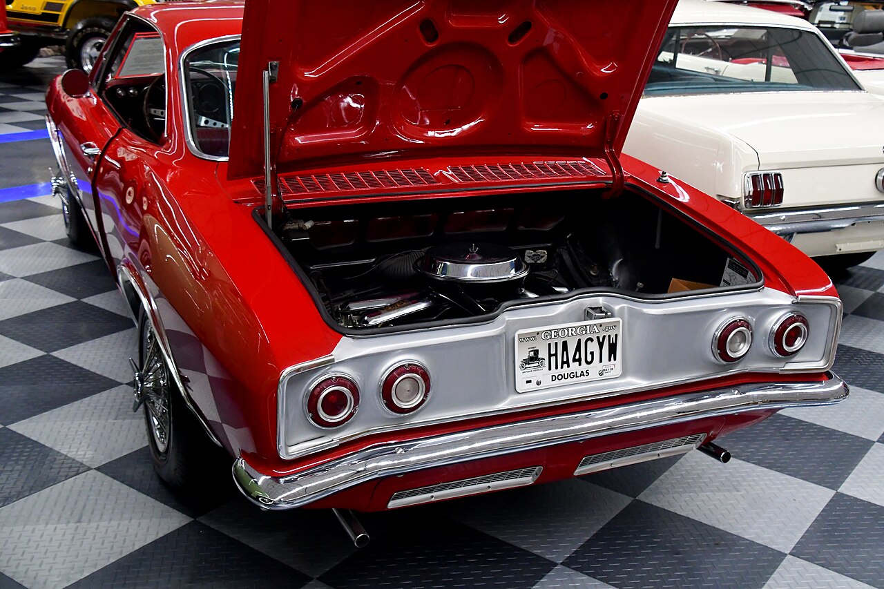 1965 Chevrolet Corvair - engine