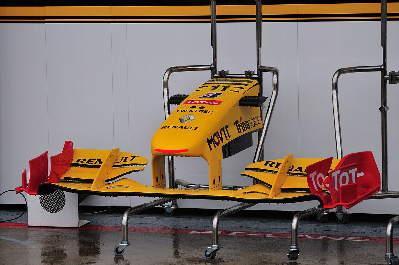 Renault R30 Front Wing Canada 2010