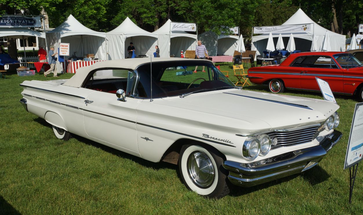 Pontiac_Bonneville_Convertible