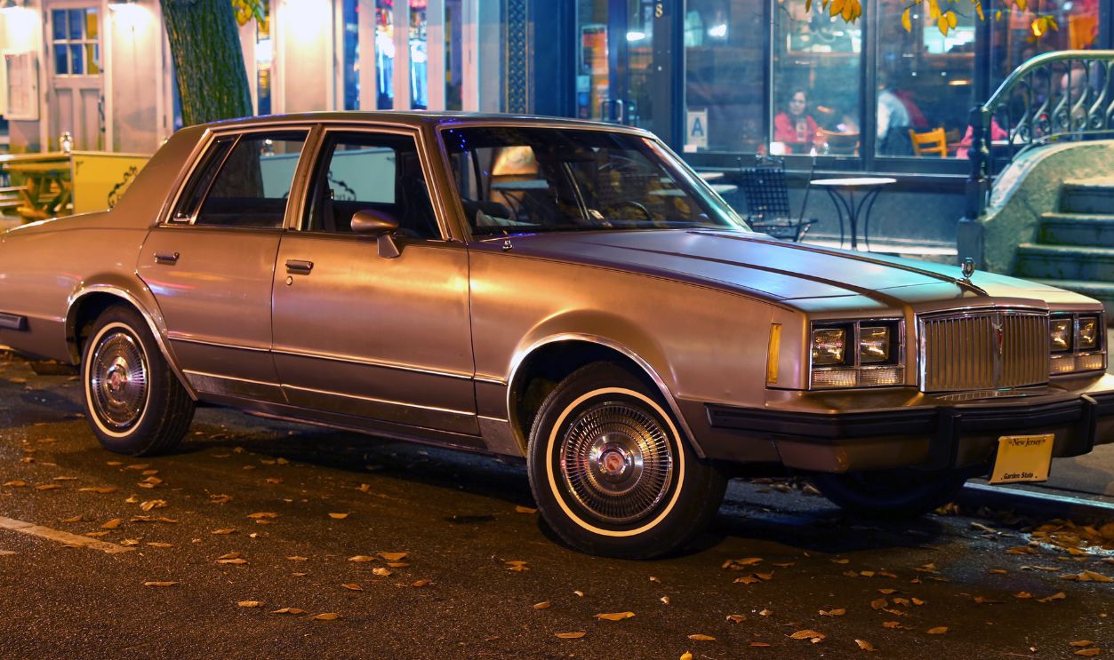 Pontiac_Bonneville_Model_G