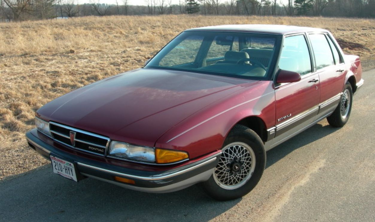 Pontiac_Bonneville_LE
